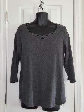 Karen Scott Charcoal Gray Long Sleeve Keyhole Scoop Neck Top
